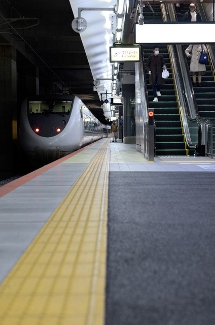 681系しらさぎ×稲 湯尾インカーブ: 線路際撮影日記